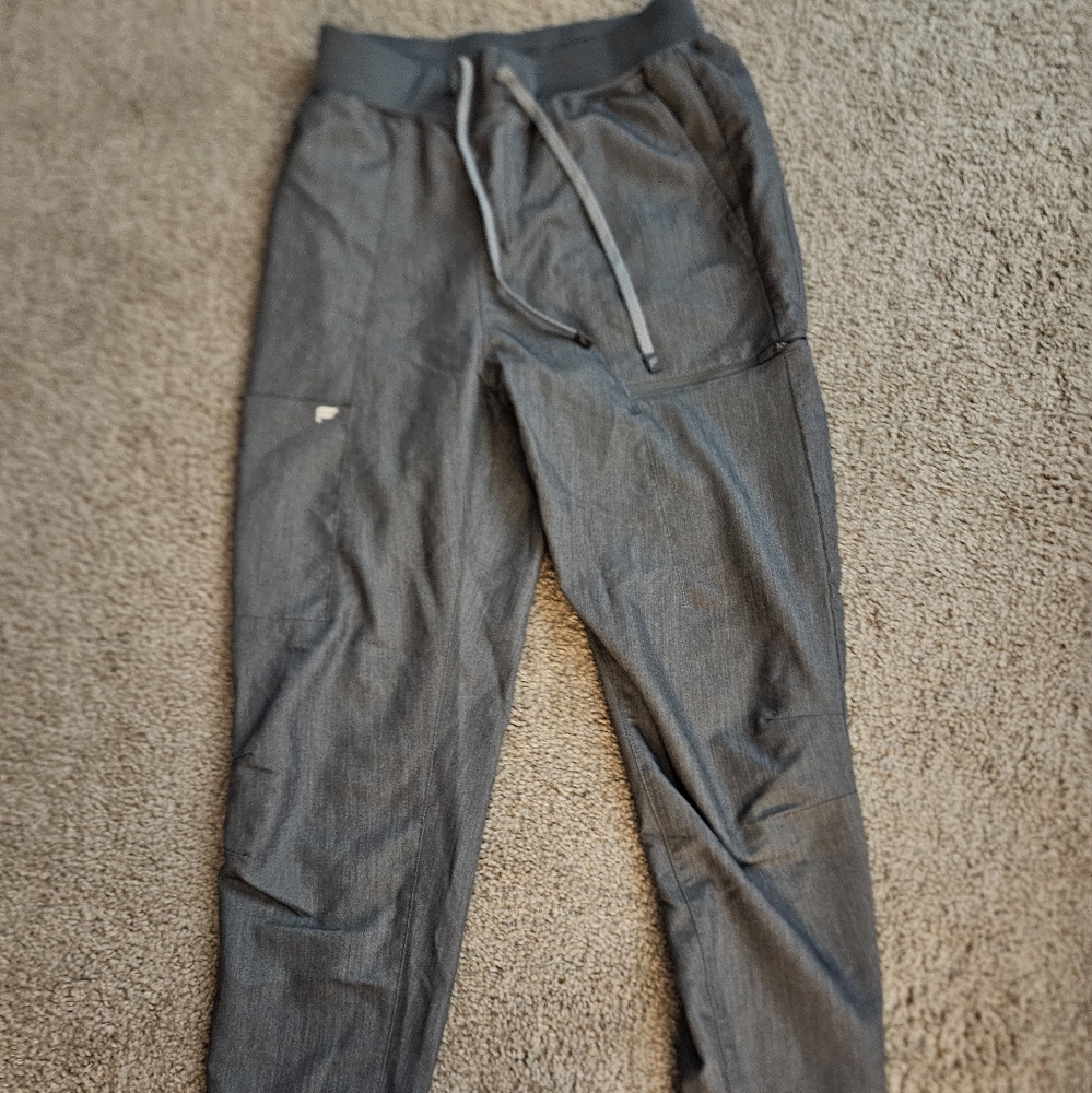 Fabletics Gray Scrub Pants